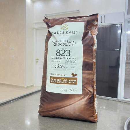 حبيبات كالبيوت شوكولا مع حليب